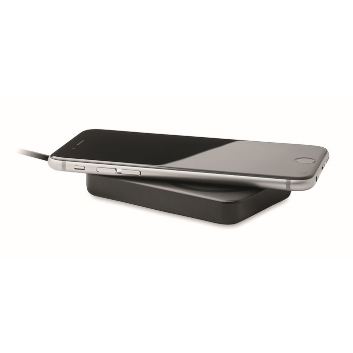 Powerbank mit Ladestation 15W