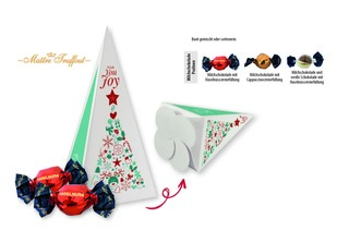 Weihnachtspralinés in Motivkartonage "Tannenbaum", Inhalt: Pralinen Milchschokolade mit Haselnusscremefüllung ca. 120 g